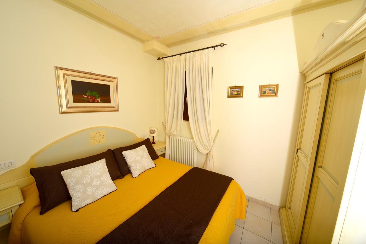 Residenze L'Uncinaia Holiday House Perugia Exterior foto